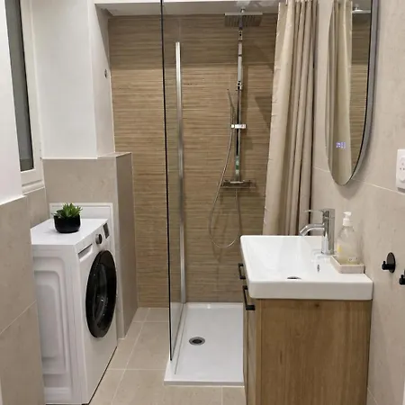 Calm Elegant In The Heart Of Apartmán Nice